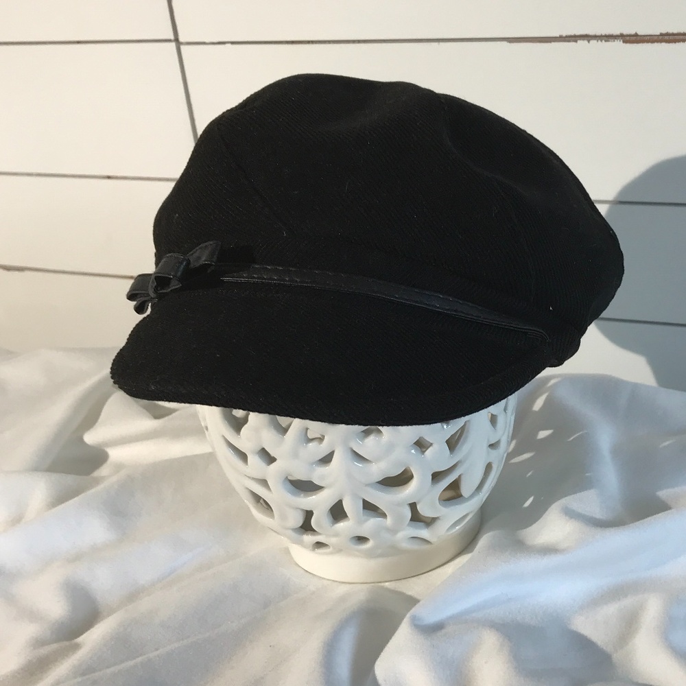 Ladies Black hat
